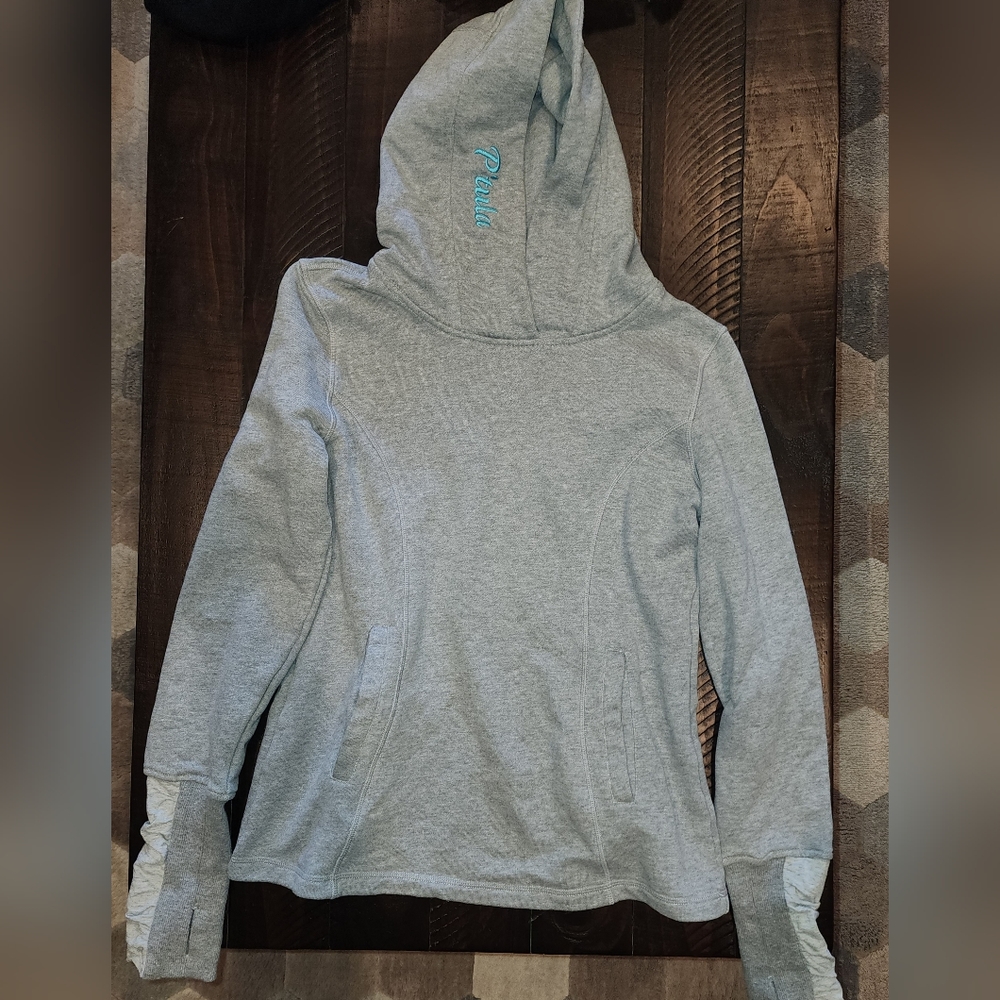 P'tula hoodie